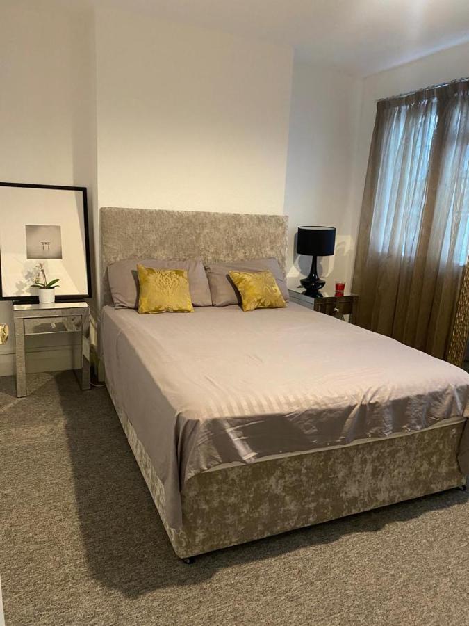 The Hyde Hendon Park Apartments In London المظهر الخارجي الصورة